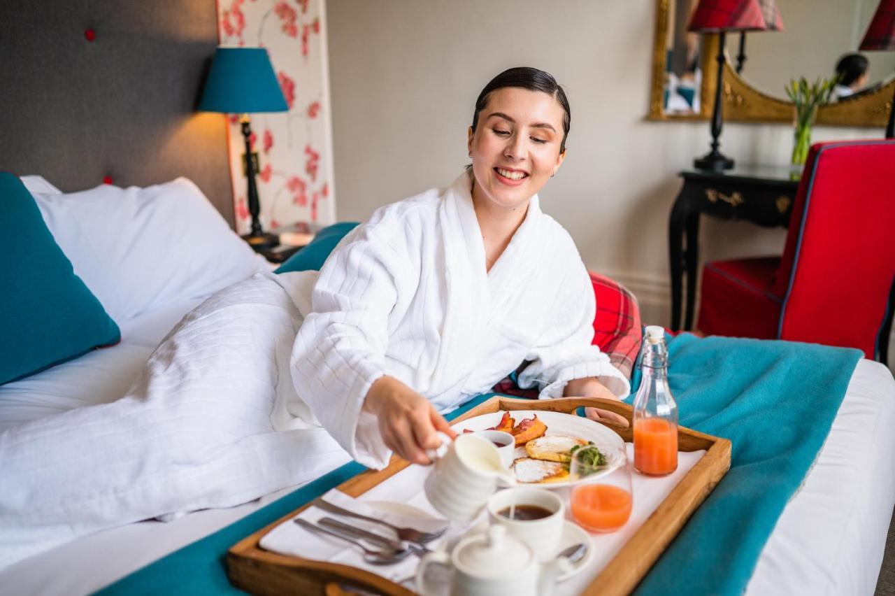 The Roseate Villa Bath Zewnętrze zdjęcie Room service